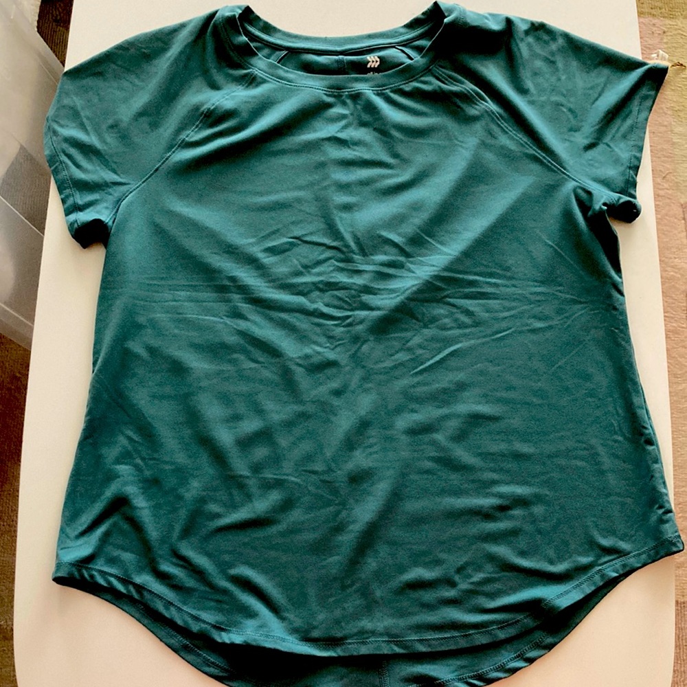 XL All In Motion Workout Tops